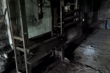 Складское помещение, общей площадью 82,90 кв.м., с правом временнного возмездного землепользования (аренды) земельный участок, общей 0,0061 га (кадастровый номер №14-218-027-968), расположенное по адресу: г.Павлодар, ул.Қабдеш Нұркин, строение 104/1, согласно отчета НОК, подготовленного ТОО "А8 Сonsulting Company" №А8-2025-4-14-1 от 04.05.2026 года, рыночная стоимость составляет 9 531 000 тенге. Примечание: Срок аренды  земельного участка истекает 06.02.2029 года.