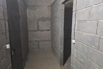 вспомогательное помещение общей площадью 9,60 кв.м., кадастровому номеру 02:036:146:7439-4-21, согласно отчета НОК, подготовленного ТОО "Компания ФинЮр" №26/04-64-4 от 16.04.2026 года, рыночная стоимость имущества составляет 850 000 тенге