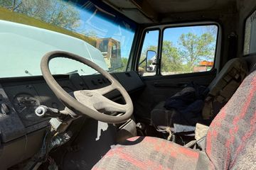 Малотоннажный грузовик, входящий в семейство Mercedes-Benz T2/LN1, MERCEDES-BENZ 709D, отчет об оценке НОК № A8-2026-5-19/4 от 05.06.2026 года, подготовленного ТОО «A8 Consulting Company» , рыночная стоимость имущества составила 3 955 000,00 тенге