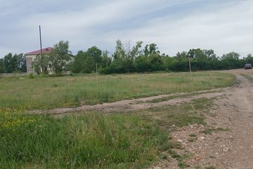 Земельный участок на праве частной собственности, площадью 0,4353га, , расположенный по адресу: Акмолинская область,  п.Бурабай, ул.Киснеревых д.21, кадастровый номер 01-177-015-1308, согласно отчета НОК, подготовленного ТОО "DV Appraisal" №2026-63-11/41 от 15.06.2026 года, рыночная стоимость имущества составляет 44 395 000 тенге