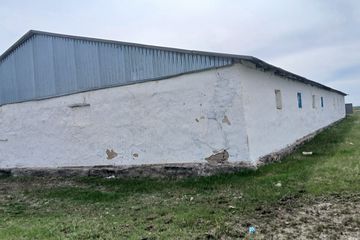 Вид объекта: Первичный объект. Тип объекта: Строение. Назначение: склад. Площадь: 557,2 кв.м.. Этажность: 1. Адрес: обл. Акмолинская, р-н Жаркаинский, с.о. Отрадный, с. Отрадное, ул. Петра Савина, д. 6В, согласно отчета НОК, подготовленного ТОО "DV Appraisal" №A8-2025-4-3-14/2 от 29.06.2026 года, рыночная стоимость имущества составила 9 963 000 тенге