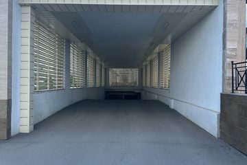 Тип объекта: Парковочное место. Назначение: парковка. Площадь: 20,1 кв.м.. Этажность: 5/0. Адрес: г. Астана, р-н Есиль, ул. Е 871, д. 1/1, п.м. 1 (ранее: г. Нур-Султан, р-н Есиль, ул. Е 871, д. 1/1, п.м. 1), (РКА1201900105503074), кадастровый номер 21:320:128:1292:1:п.м.1, согласно отчет НОК, подготовленного ТОО "DV Appraisal" №2026-63-11/78 от 13.07.2026 года, рыночная стоимость имущества составила 1 716 000 тенге.