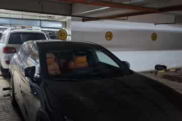 Тип объекта: Парковочное место. Назначение: парковка. Площадь: 18,1 кв.м.. Этажность: 9/0. Адрес: г. Астана, р-н Есиль, ул. Керей, Жәнібек Хандар, д. 15, п.м. 47 (ранее: г. Нур-Султан, р-н Есиль, ул. Керей, Жәнібек Хандар, д. 15, п.м. 47), (РКА1201900101470472), 21:320:128:1267:1:п.м.47, согласно отчету об оценке ТОО «A8 Consulting Company» № А8-2025-4-345 от 26.02.2026 года, рыночная стоимость указанного объекта недвижимости составляет 1 837 000 (один миллион восемьсот тридцать семь тысяч) тенге.