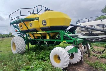 Пневматический бункер John Deere, 2009 года выпуска, заводской номер А01910Н730656, согласно отчета НОК, подготовленного ТОО "DV Appraisal" №2026-63-11/74 от 08.07.2026 года, рыночная стоимость имущества составила 20 525 00 тенге