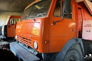 Камаз 55111, гос номер P594BY, 1989 года выпуска, согласно отчета НОК, подготовленного ТОО "DV Appraisal" №2026-63-11/208 от 11.10.2026 года, рыночная стоимость имущества составила 3 901 000 тенге