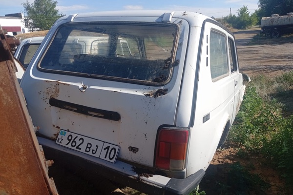 Автомобиль ВАЗ21213