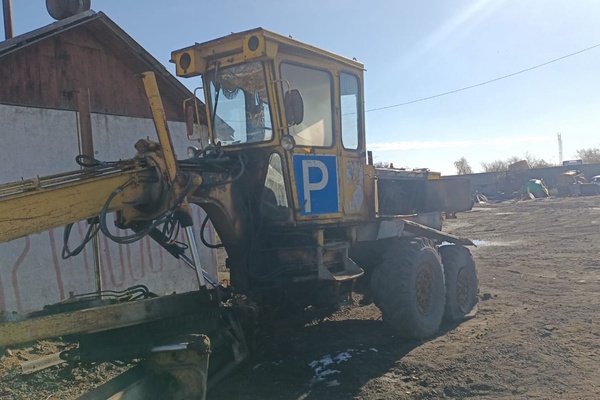 Бренд: АВТОГРЕЙДЕР "ДЗ-180A"; Гос. номер: AEEP913