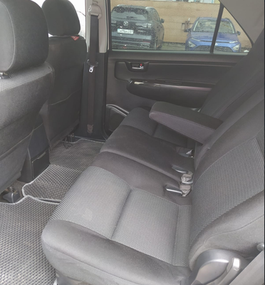 АВТОМОБИЛЬ "TOYOTA FORTUNER"