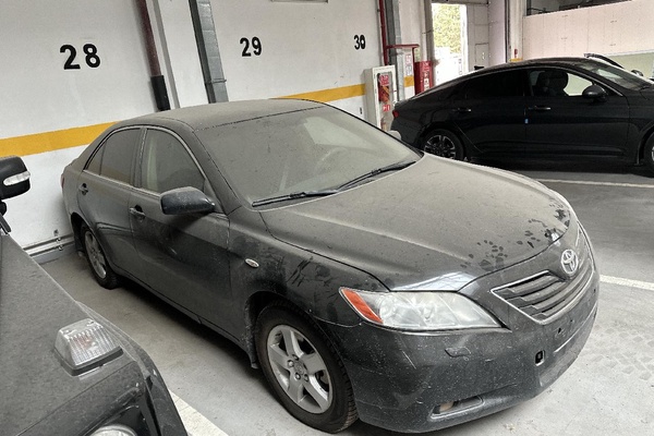 Автомобиль Toyota Camry, р/н 676BO01