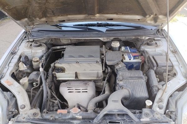 АВТОМОБИЛЬ "MITSUBISHI GALANT"