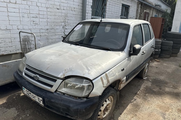 Автомобиль Шевроле Нива 2123001, р/н 021RC01