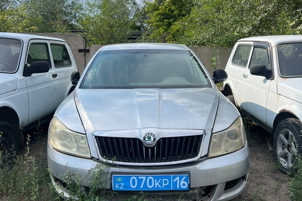 Легковой автомобиль марки SKODA OCTAVIA A5, регистрационный номер 070КР16