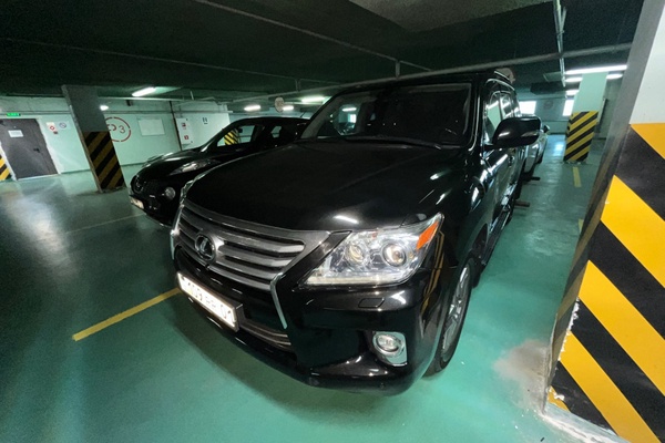 АВТОМОБИЛЬ "LEXUS LX 570"