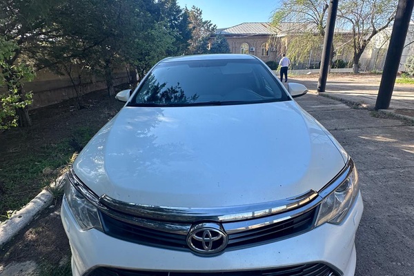 Автомашина: марка, модель — TOYOTA CAMRY; категория транспортного средства — B, легково…