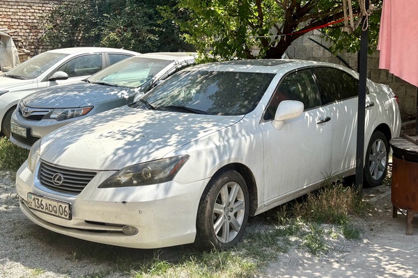 Транcпорт: Автомобиль "Lexus ES 350"