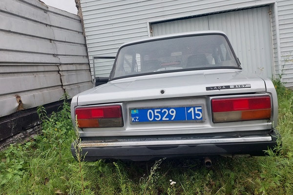 Автомобиль ВАЗ 21074, регистрационный номер 052915