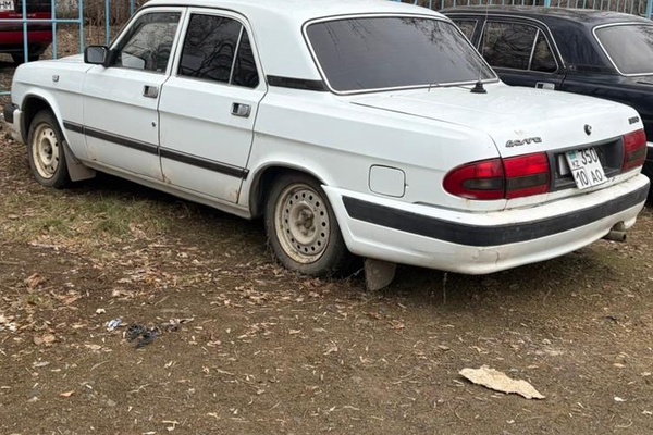 Автомобиль ГАЗ 3110-101, 2002 г.в.