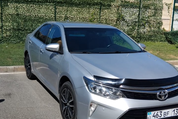 АВТОМОБИЛЬ "TOYOTA CAMRY"