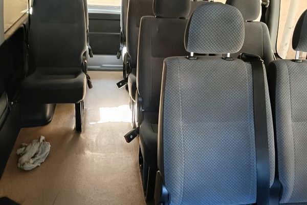 АВТОБУС "TOYOTA HIACE"