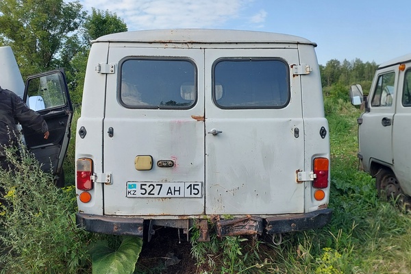 Автомобиль УАЗ-3909/UAZ-3909, регистрационный номер 527АН15