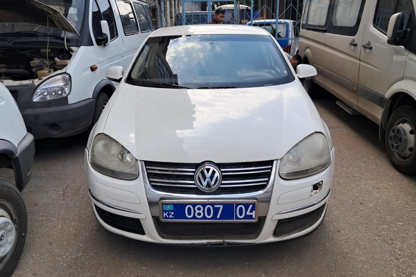 АВТОМОБИЛЬ "Volkswagen Jetta", р/н 080704