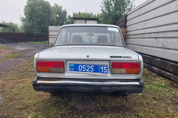 Автомобиль ВАЗ 21074, регистрационный номер 052515