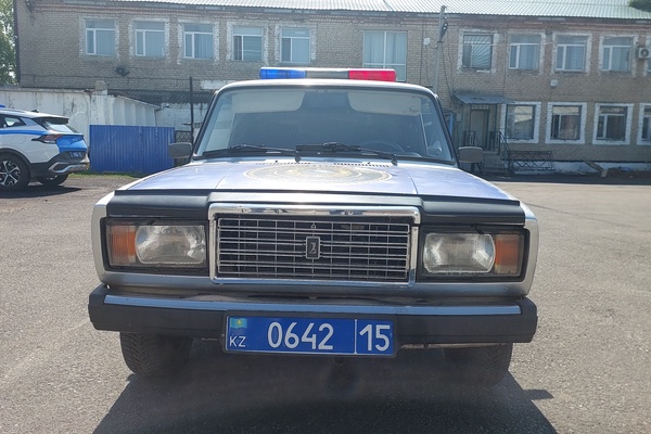 Автомобиль ВАЗ 21074, регистрационный номер 064215