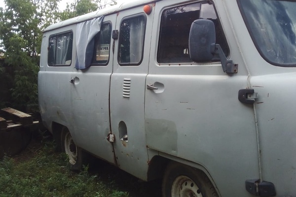 Автомобиль "УАЗ 22069 033"