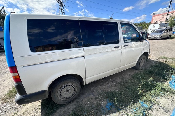 АВТОМОБИЛЬ "VOLKSWAGEN T5"