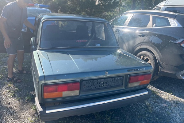 Автомобиль ВАЗ 21074, регистрационный номер 046415