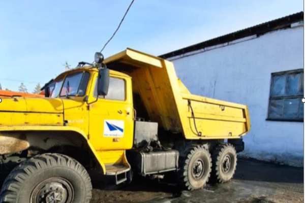 ГРУЗОВОЙ АВТОМОБИЛЬ "УРАЛ 557731 ТРОЙКА 2000"