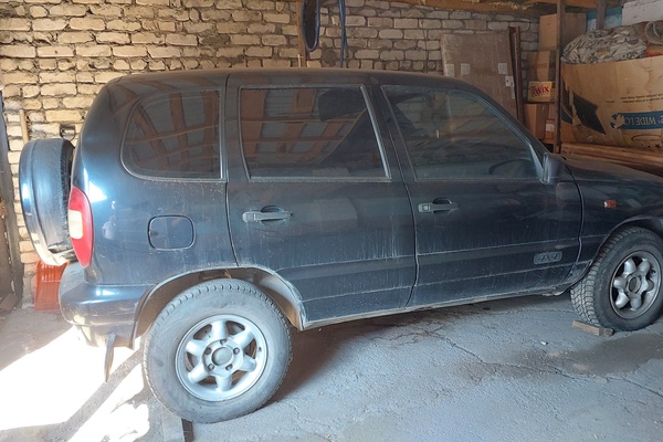 Автомобиль Шевроле Нива 212300/Shevrole Niva 212300