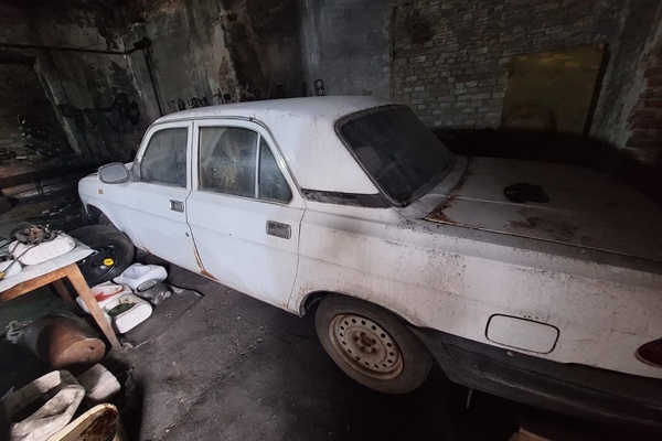 Автомобиль ВОЛГА ГАЗ 3110-101, регистрационный номер 203АВ15