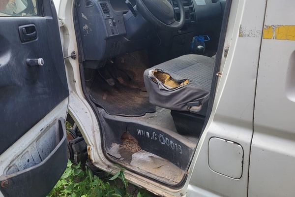 АВТОБУС "TOYOTA HI ACE COMUTER"
