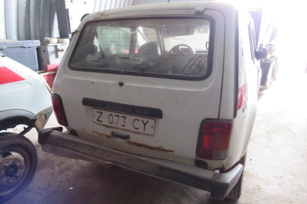 Автомобиль Ваз 21214