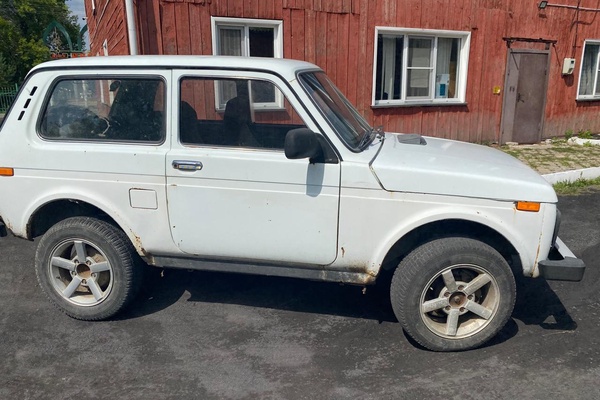 Автомобиль ЛАДА 21214