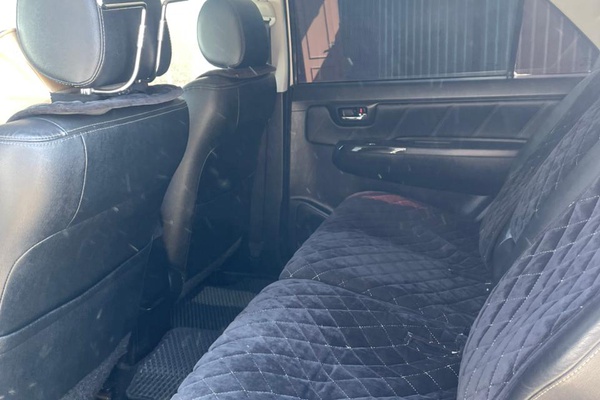 АВТОМОБИЛЬ "TOYOTA FORTUNER"