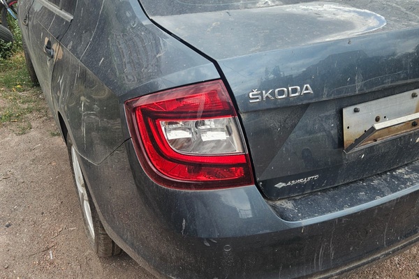 Автомобиль "Skoda Rapid"