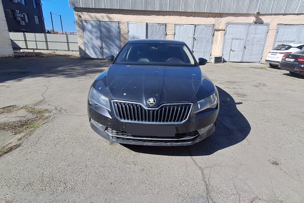 АВТОМОБИЛЬ "SKODA SUPERB B8"