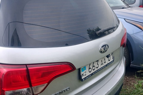АВТОМОБИЛЬ "KIA SORENTO"