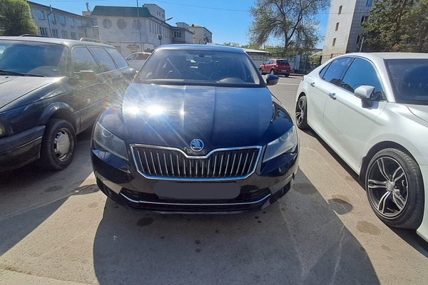 АВТОМОБИЛЬ "SKODA SUPERB B8"