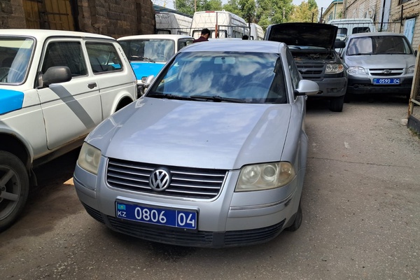 АВТОМОБИЛЬ "Volkswagen Passat", р/н 080604