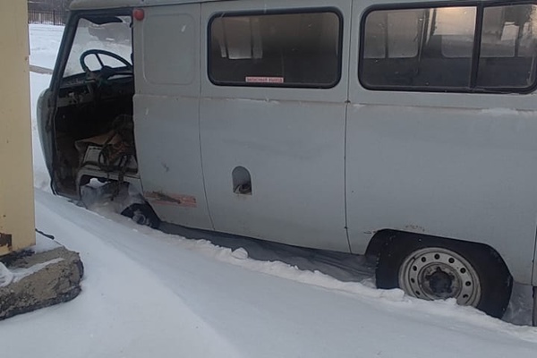 Автомобиль УАЗ 39629, регистрационный номер 949AU15