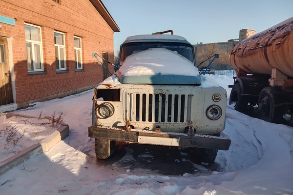 Автомобиль ГАЗ 5312, регистрационный номер 233АО15