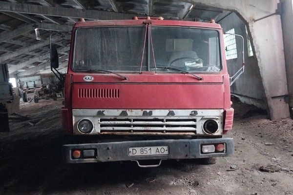 АВТОМОБИЛЬ "КАМАЗ 5320"