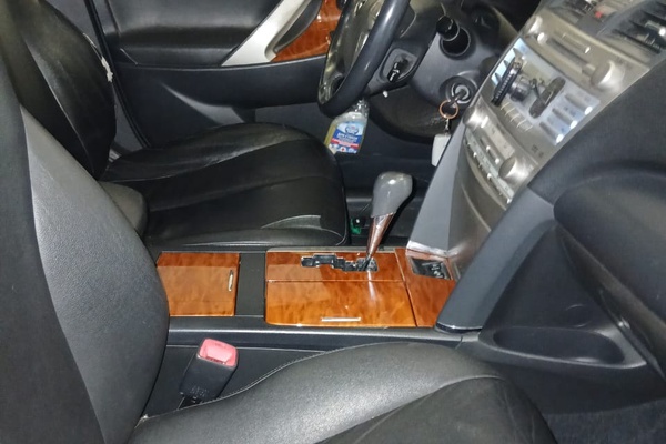 АВТОМОБИЛЬ "TOYOTA CAMRY"