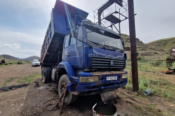 Автомобиль SINOTRUK ZZ3251N3641A г.в.2010. ГРНЗ - F943PP