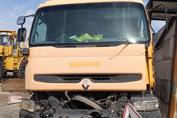 ГРУЗОВОЙ АВТОМОБИЛЬ "RENAULT"