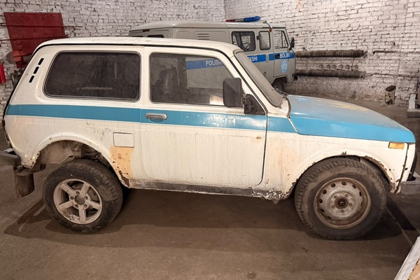 Автомобиль LADA 21214