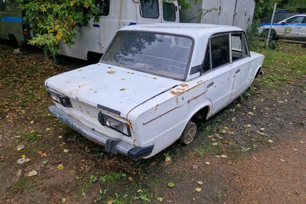 Автомобиль "Ваз 21065"